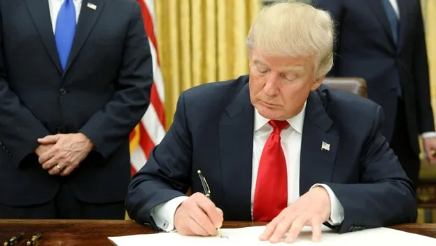 Trump signing EO_Drone services